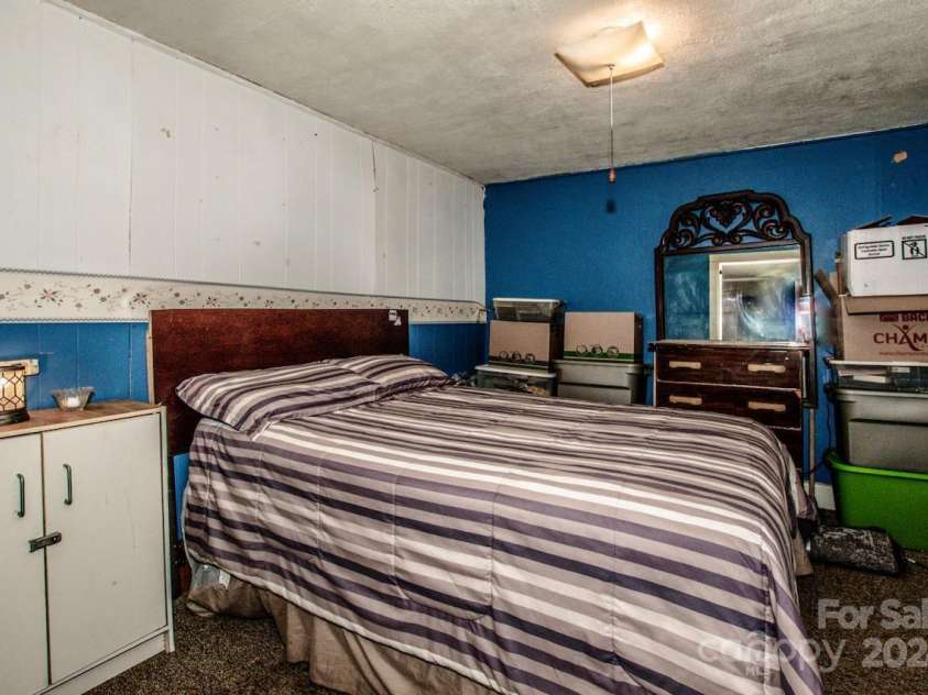 1118 Wall Street, Statesville, NC 28677.  MLS# CAR4191954, YatesRealty ID 3242. Bedroom 2