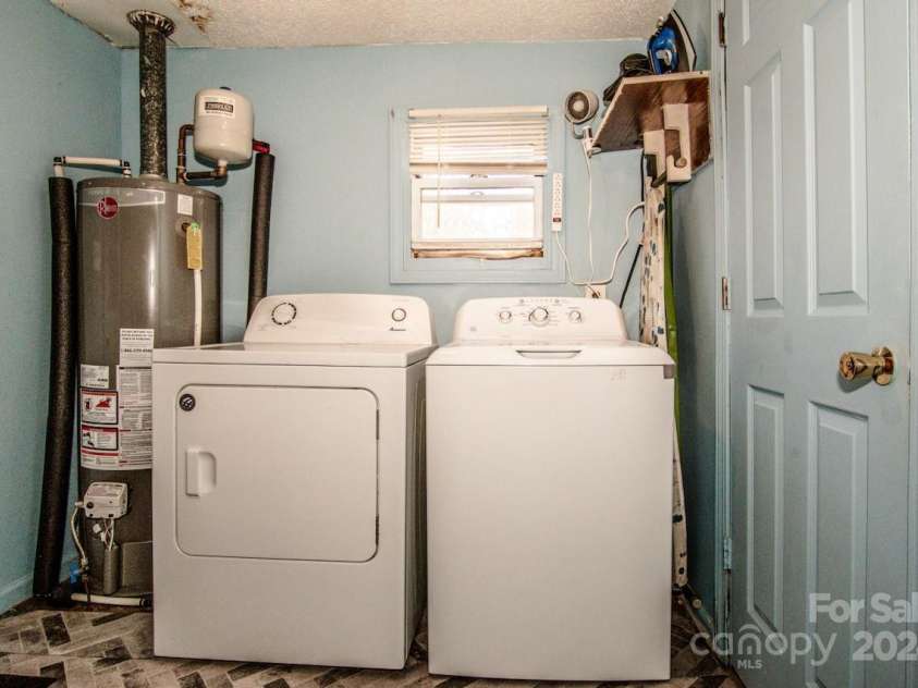 1118 Wall Street, Statesville, NC 28677.  MLS# CAR4191954, YatesRealty ID 3242. Laundry Room with New Gas heater