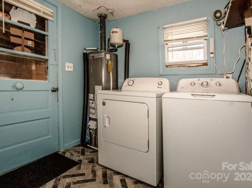 1118 Wall Street, Statesville, NC 28677.  MLS# CAR4191954, YatesRealty ID 3242. Laundry Room with New Gas heater