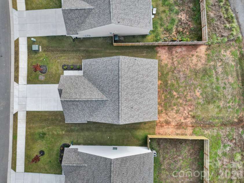 654 Lancelot Drive, Richburg, SC 29729.  MLS# CAR4342568, YatesRealty ID 3242. 