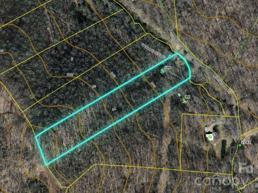 109 Narrow Way Road, Burnsville, NC 28714.  MLS# CAR4390182, YatesRealty ID 32420. 