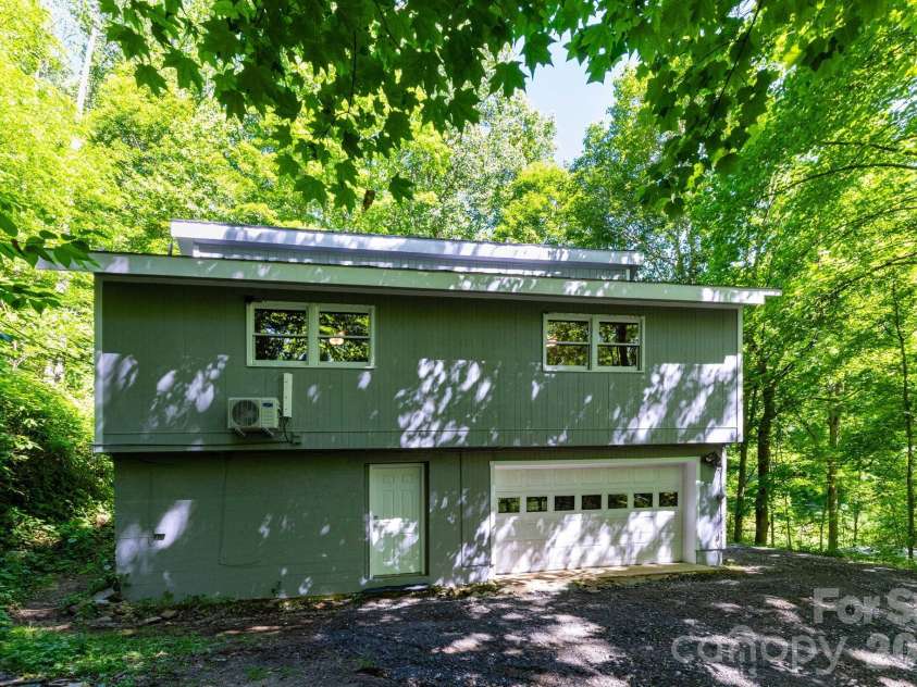 109 Narrow Way Road, Burnsville, NC 28714.  MLS# CAR4390182, YatesRealty ID 32420. Back of Home