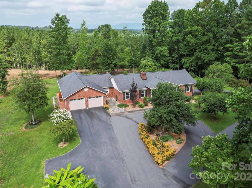 2423 Warrior Fork Trail, Morganton, NC 28655.  MLS# CAR4285223, YatesRealty ID 32420. 