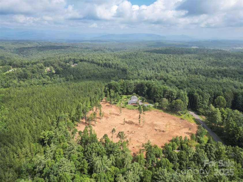 2423 Warrior Fork Trail, Morganton, NC 28655.  MLS# CAR4285223, YatesRealty ID 32420. 