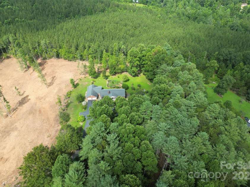 2423 Warrior Fork Trail, Morganton, NC 28655.  MLS# CAR4285223, YatesRealty ID 32420. 
