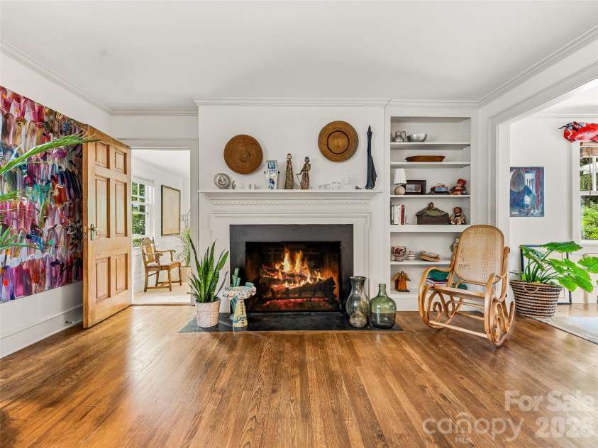 153 Franklin Street, Brevard, NC 28712.  MLS# CAR4390873, YatesRealty ID 32422. 