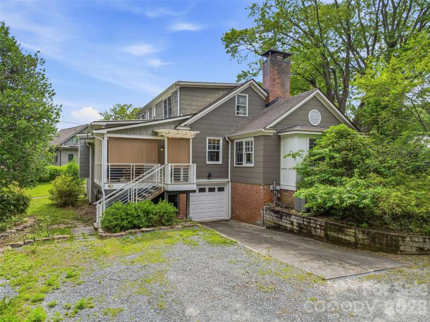 153 Franklin Street, Brevard, NC 28712.  MLS# CAR4390873, YatesRealty ID 32422. 