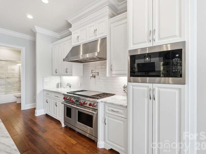 5426 Baker Lane, Lake Wylie, SC 29710.  MLS# CAR4394632, YatesRealty ID 32423. 