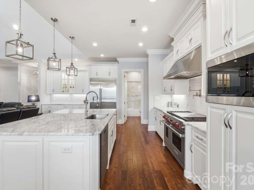 5426 Baker Lane, Lake Wylie, SC 29710.  MLS# CAR4394632, YatesRealty ID 32423. 