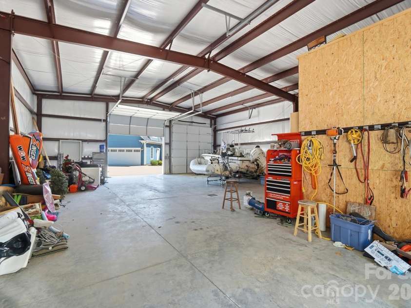 5426 Baker Lane, Lake Wylie, SC 29710.  MLS# CAR4394632, YatesRealty ID 32423. 