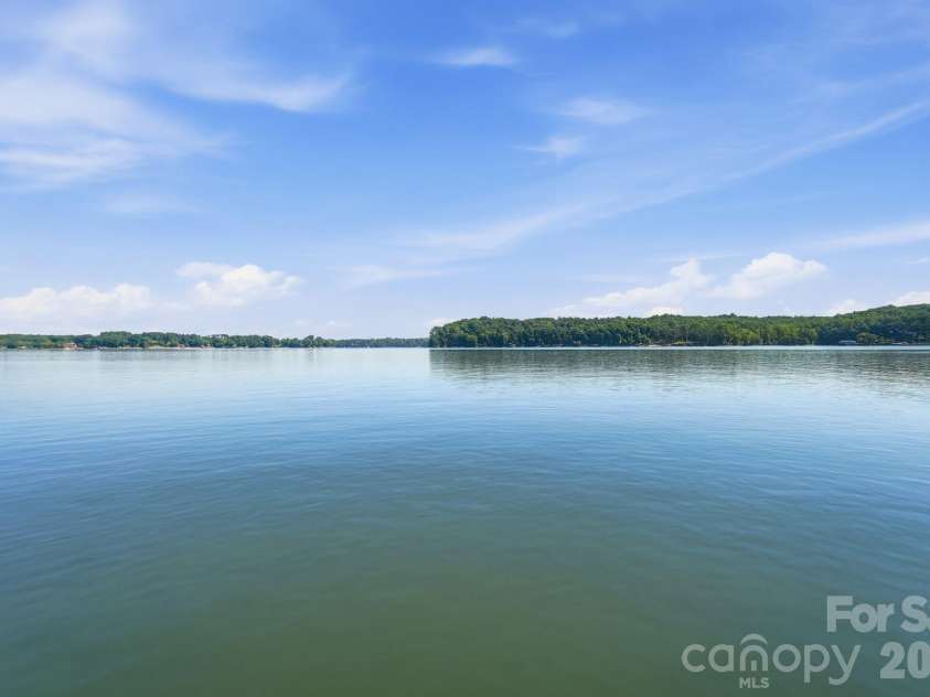 5426 Baker Lane, Lake Wylie, SC 29710.  MLS# CAR4394632, YatesRealty ID 32423. Main Channel views!