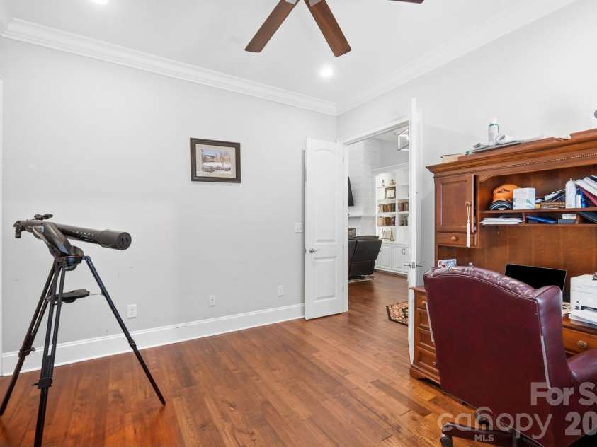 5426 Baker Lane, Lake Wylie, SC 29710.  MLS# CAR4394632, YatesRealty ID 32423. Main floor office!
