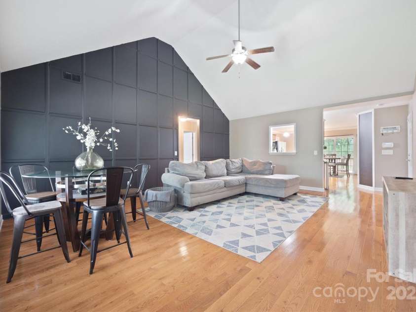 587 Kelly Road, York, SC 29745.  MLS# CAR4284169, YatesRealty ID 32424. 