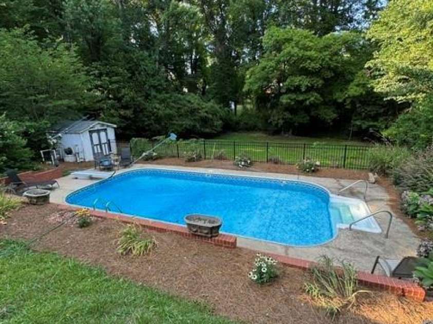 606 Pine Lane, Wadesboro, NC 28170.  MLS# CAR4396579, YatesRealty ID 32424. Pool