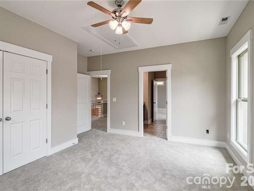 10136 Fairlea Drive, Charlotte, NC 28269.  MLS# CAR4396376, YatesRealty ID 32425. 
