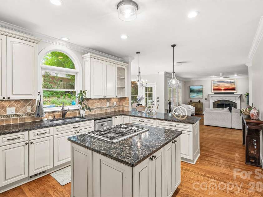 4709 Coburn Court, Charlotte, NC 28277.  MLS# CAR4388475, YatesRealty ID 32426. 