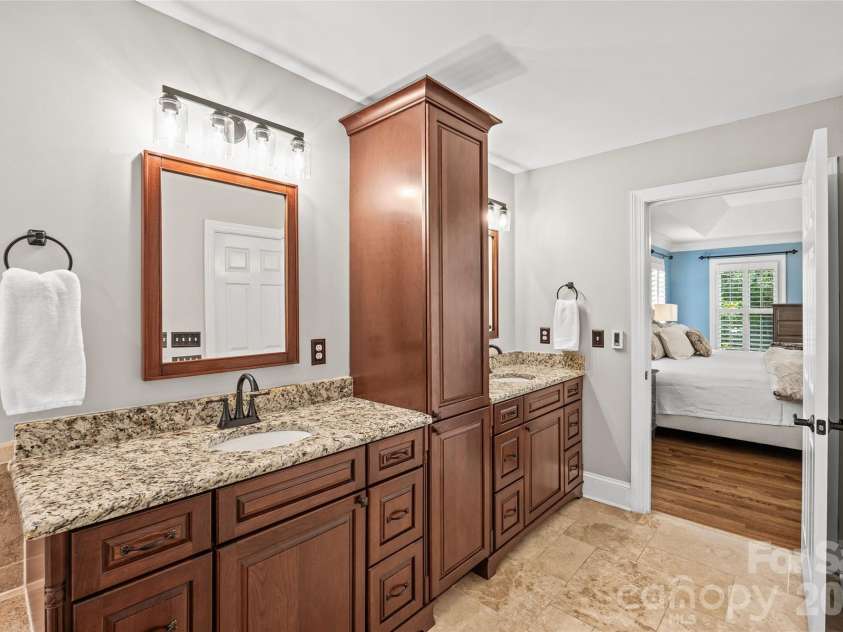 4709 Coburn Court, Charlotte, NC 28277.  MLS# CAR4388475, YatesRealty ID 32426. 