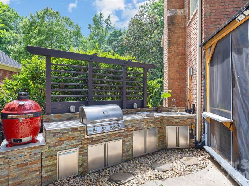 4709 Coburn Court, Charlotte, NC 28277.  MLS# CAR4388475, YatesRealty ID 32426. 