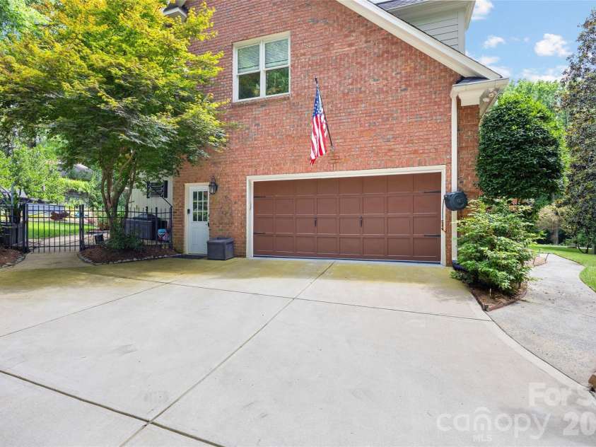 4709 Coburn Court, Charlotte, NC 28277.  MLS# CAR4388475, YatesRealty ID 32426. 