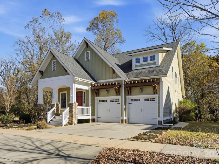 743 Bluff Loop Road, Rock Hill, SC 29730.  MLS# CAR4290643, YatesRealty ID 32426. 