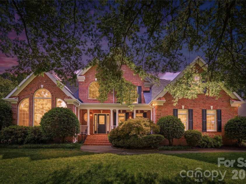 12414 Three Lakes Drive, Charlotte, NC 28277.  MLS# CAR4394843, YatesRealty ID 32427. 
