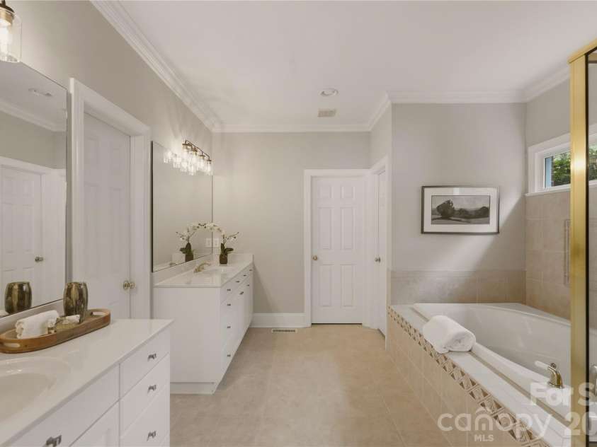 12414 Three Lakes Drive, Charlotte, NC 28277.  MLS# CAR4394843, YatesRealty ID 32427. 