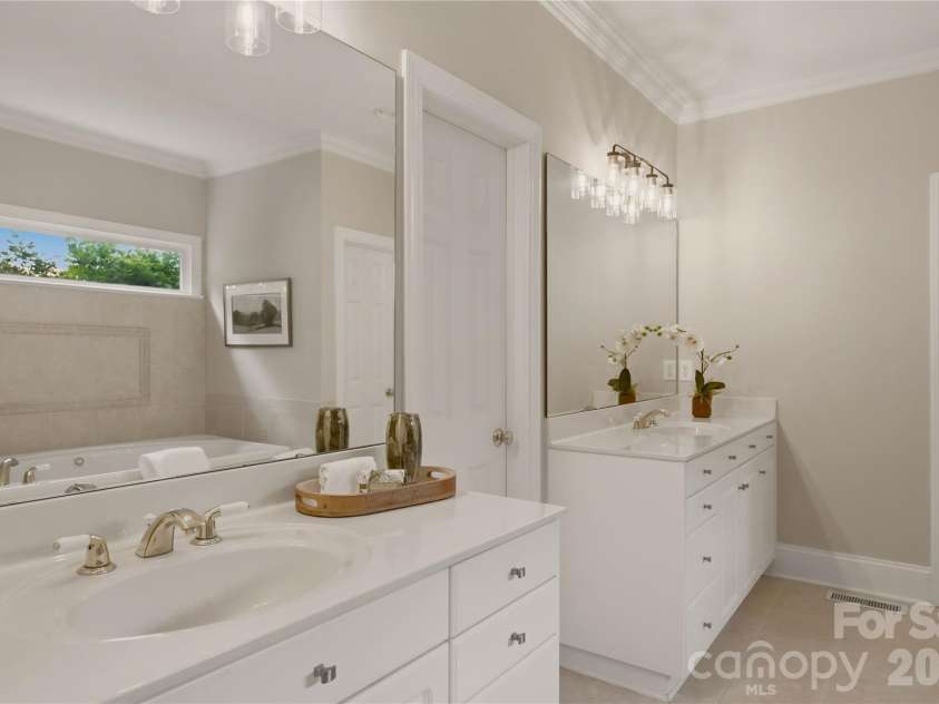 12414 Three Lakes Drive, Charlotte, NC 28277.  MLS# CAR4394843, YatesRealty ID 32427. 