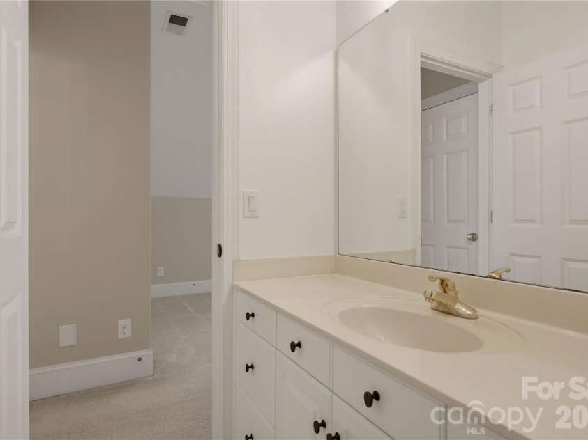 12414 Three Lakes Drive, Charlotte, NC 28277.  MLS# CAR4394843, YatesRealty ID 32427. 