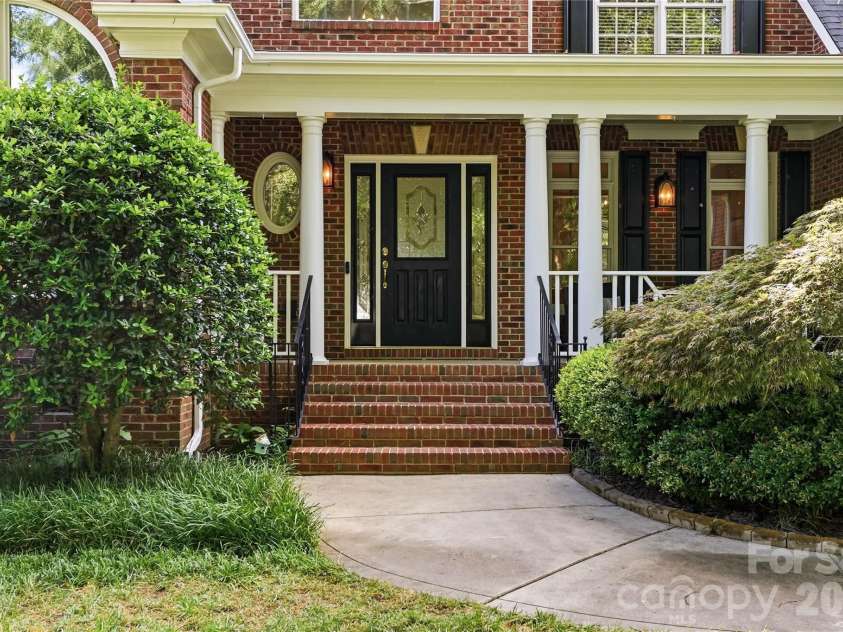 12414 Three Lakes Drive, Charlotte, NC 28277.  MLS# CAR4394843, YatesRealty ID 32427. 