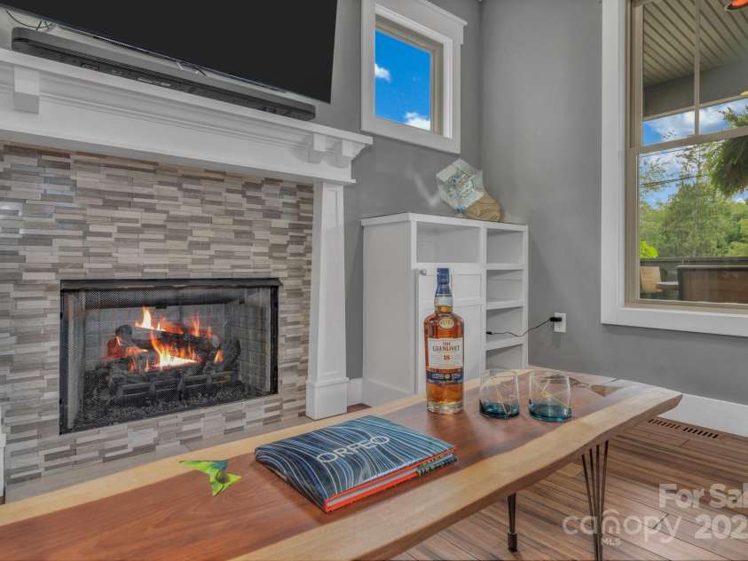 183 Swannanoa Avenue, Asheville, NC 28806.  MLS# CAR4289753, YatesRealty ID 32427. 