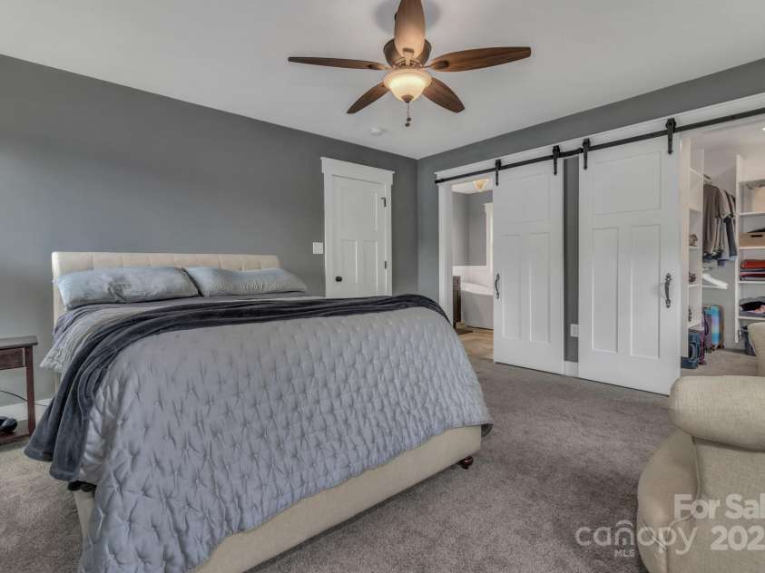 183 Swannanoa Avenue, Asheville, NC 28806.  MLS# CAR4289753, YatesRealty ID 32427. 