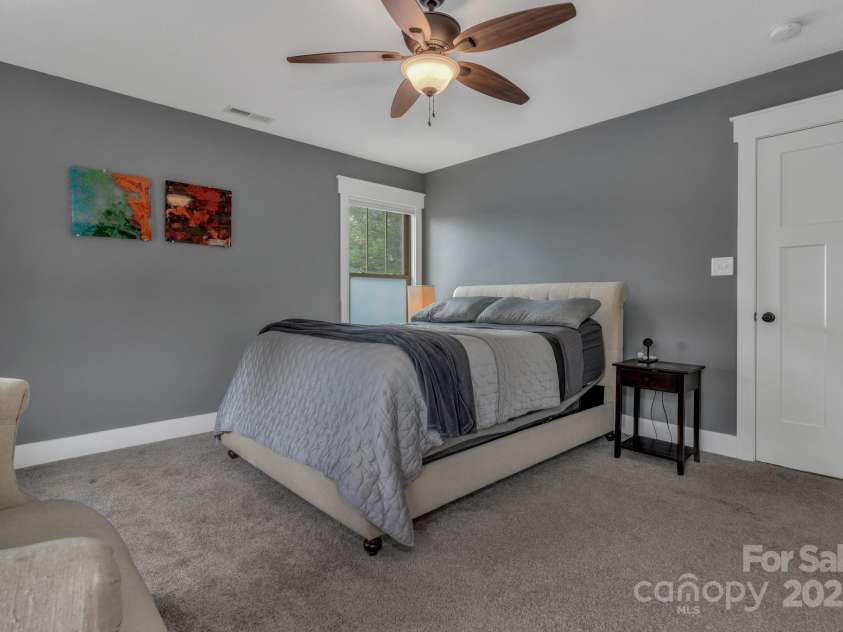 183 Swannanoa Avenue, Asheville, NC 28806.  MLS# CAR4289753, YatesRealty ID 32427. 