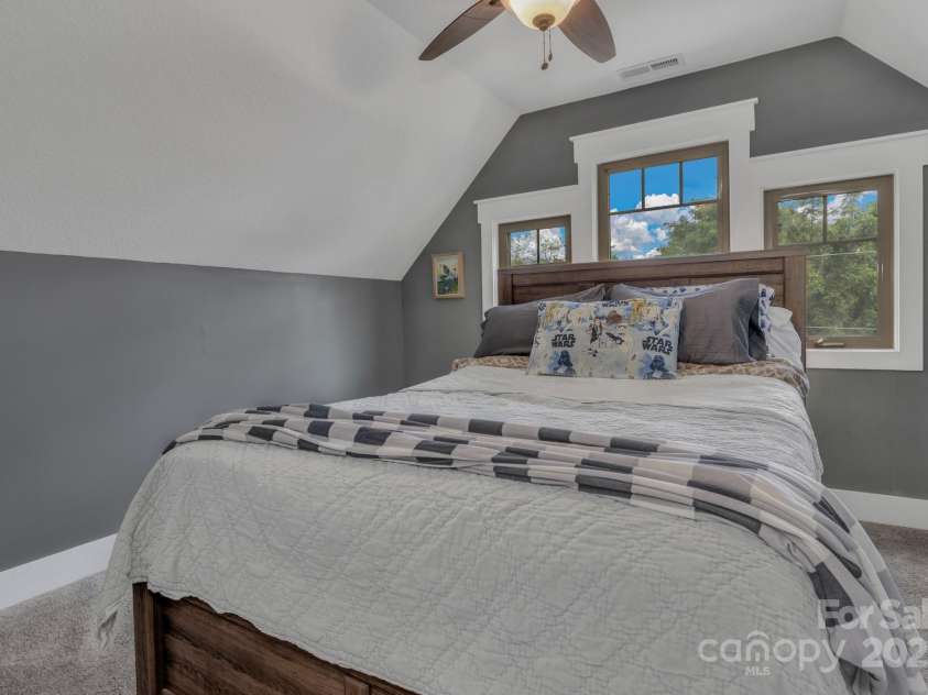 183 Swannanoa Avenue, Asheville, NC 28806.  MLS# CAR4289753, YatesRealty ID 32427. 