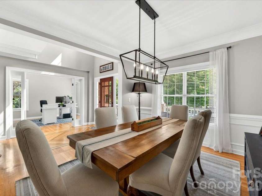 12023 Overlook Mountain Drive, Charlotte, NC 28216.  MLS# CAR4388070, YatesRealty ID 32428. 