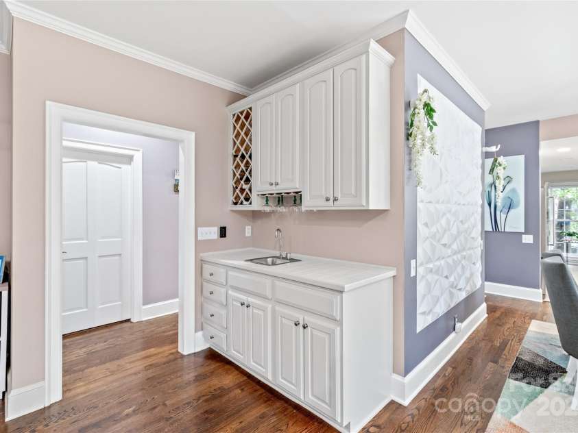 8600 Brownes Pond Lane, Charlotte, NC 28277.  MLS# CAR4284781, YatesRealty ID 32428. 