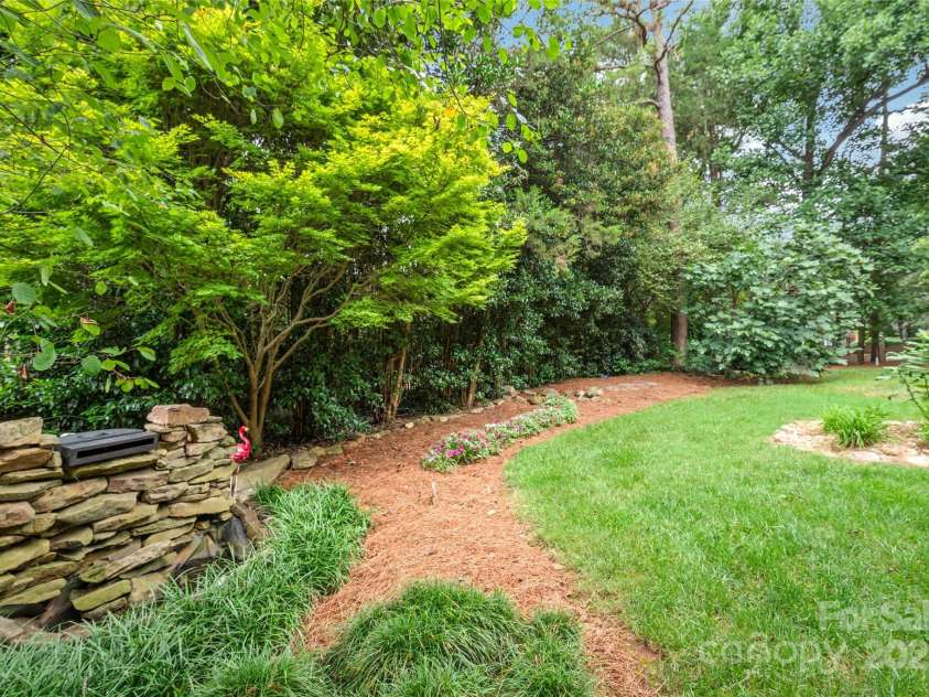 8600 Brownes Pond Lane, Charlotte, NC 28277.  MLS# CAR4284781, YatesRealty ID 32428. 