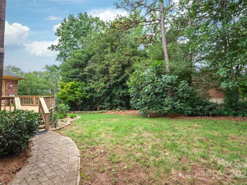 8600 Brownes Pond Lane, Charlotte, NC 28277.  MLS# CAR4284781, YatesRealty ID 32428. 