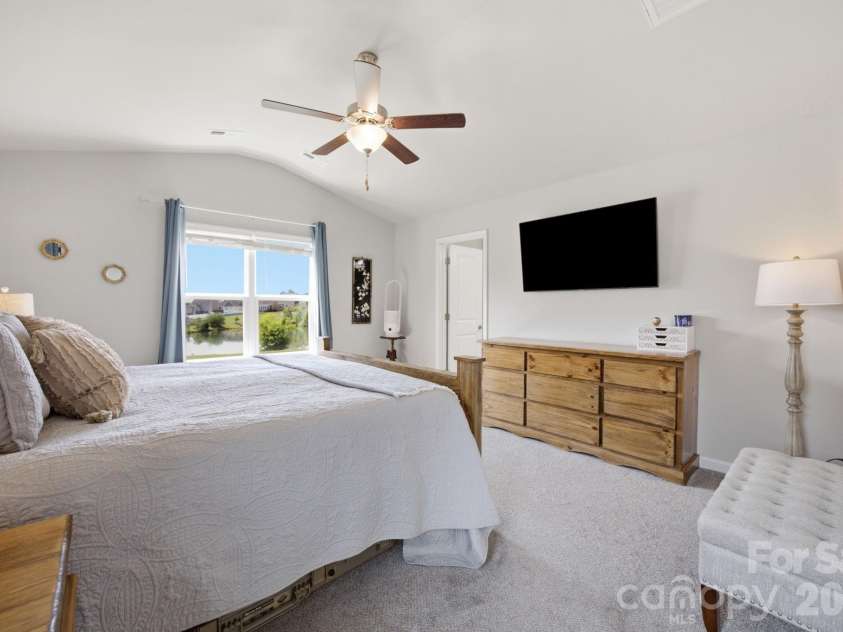 233 Lake George Drive, Shelby, NC 28152.  MLS# CAR4393290, YatesRealty ID 32429. 