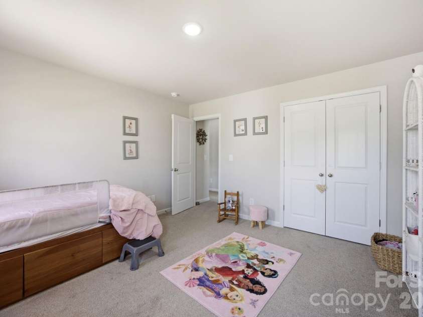 233 Lake George Drive, Shelby, NC 28152.  MLS# CAR4393290, YatesRealty ID 32429. 