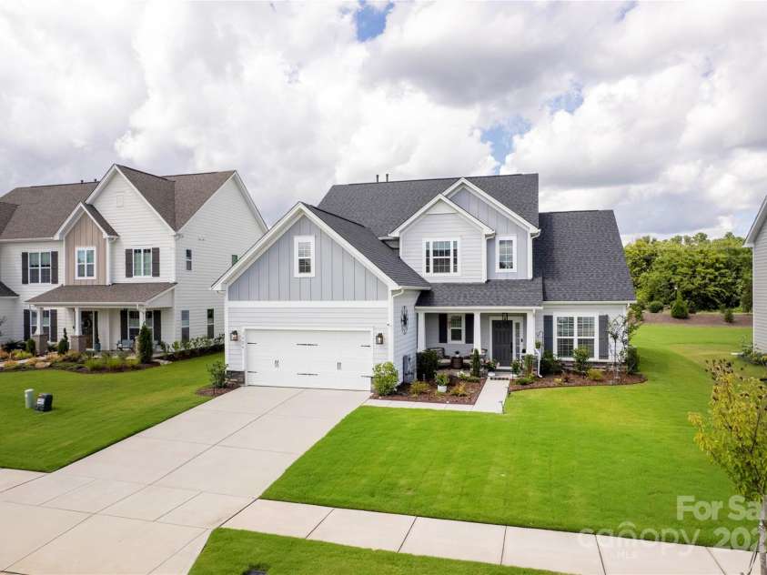 3826 Dahlia Drive, Harrisburg, NC 28075.  MLS# CAR4292073, YatesRealty ID 32429. 