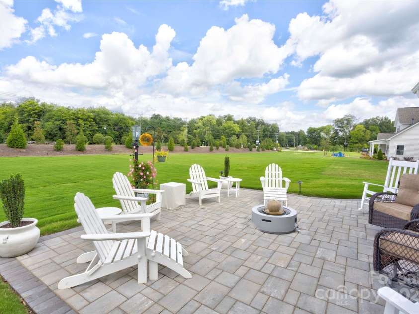 3826 Dahlia Drive, Harrisburg, NC 28075.  MLS# CAR4292073, YatesRealty ID 32429. 