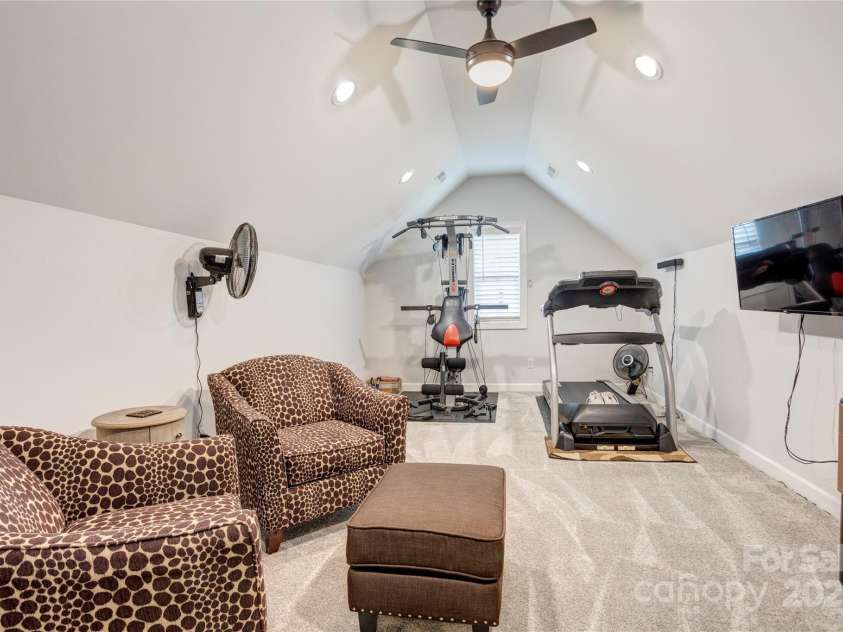 3826 Dahlia Drive, Harrisburg, NC 28075.  MLS# CAR4292073, YatesRealty ID 32429. Addt'l flex space