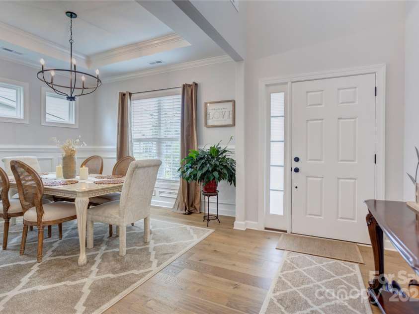 3826 Dahlia Drive, Harrisburg, NC 28075.  MLS# CAR4292073, YatesRealty ID 32429. Bright foyer/dining room