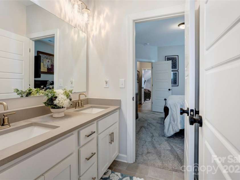 3826 Dahlia Drive, Harrisburg, NC 28075.  MLS# CAR4292073, YatesRealty ID 32429. Jack & Jill bath