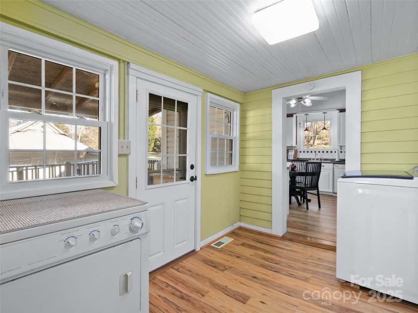 4739 Old Clyde Road, Clyde, NC 28721.  MLS# CAR4329017, YatesRealty ID 3243. 