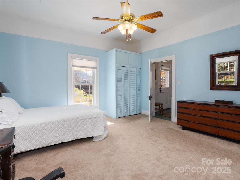 4739 Old Clyde Road, Clyde, NC 28721.  MLS# CAR4329017, YatesRealty ID 3243. 