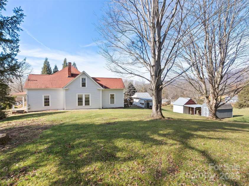 4739 Old Clyde Road, Clyde, NC 28721.  MLS# CAR4329017, YatesRealty ID 3243. 