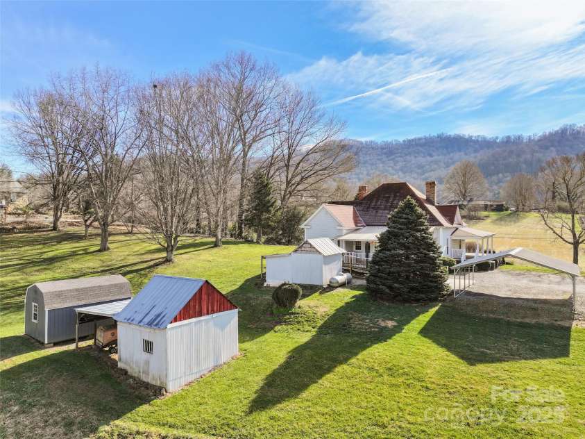 4739 Old Clyde Road, Clyde, NC 28721.  MLS# CAR4329017, YatesRealty ID 3243. 