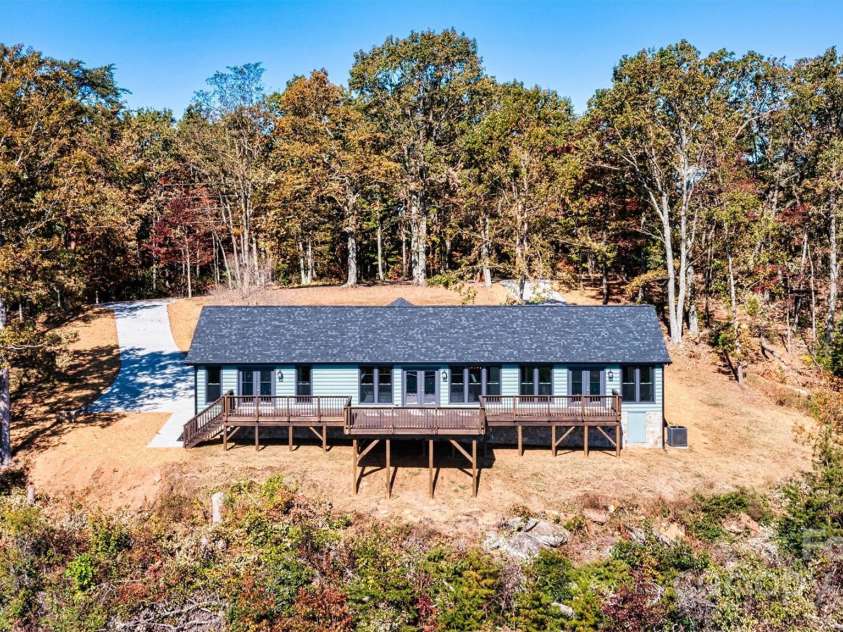 6230 Pine Ridge Drive, Connelly Springs, NC 28612.  MLS# CAR4194799, YatesRealty ID 3243. Brand new deck with over 700 sq. ft. to entertain or relax.