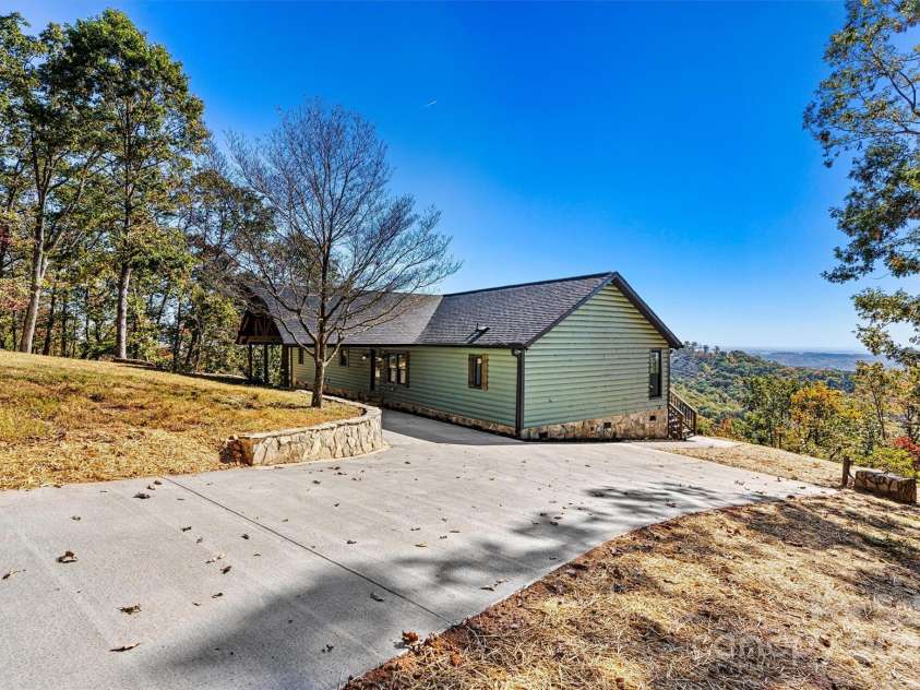 6230 Pine Ridge Drive, Connelly Springs, NC 28612.  MLS# CAR4194799, YatesRealty ID 3243. HUGE, circular, NEWLY poured concrete massive driveway.
